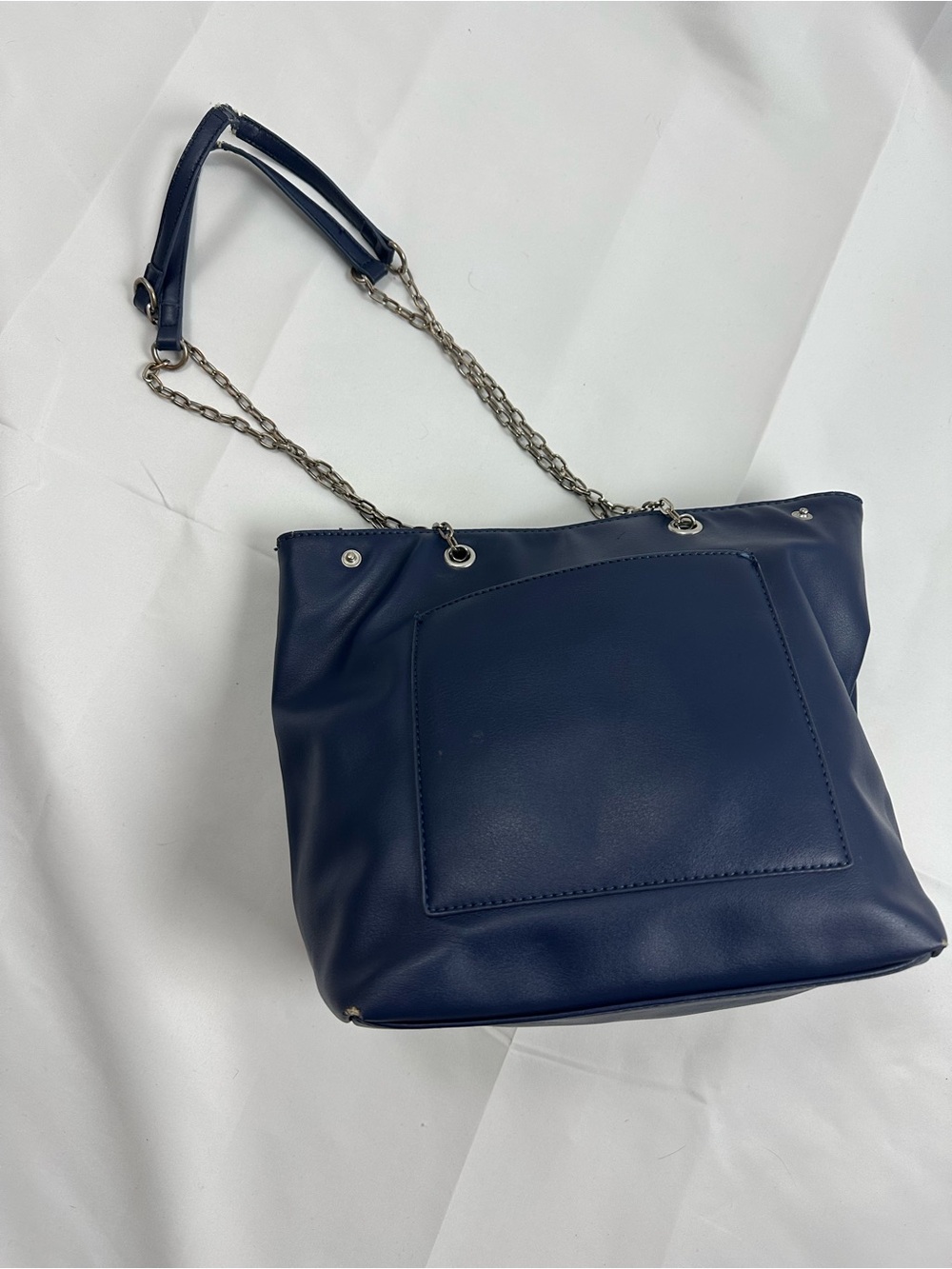 Women’s Navy Chain-Handle Shoulder Bag